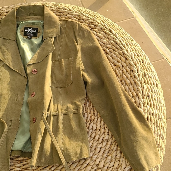 Green suede jacket - Picture 3 of 10